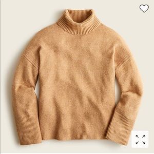 Turtleneck sweater in Supersoft yarn camel